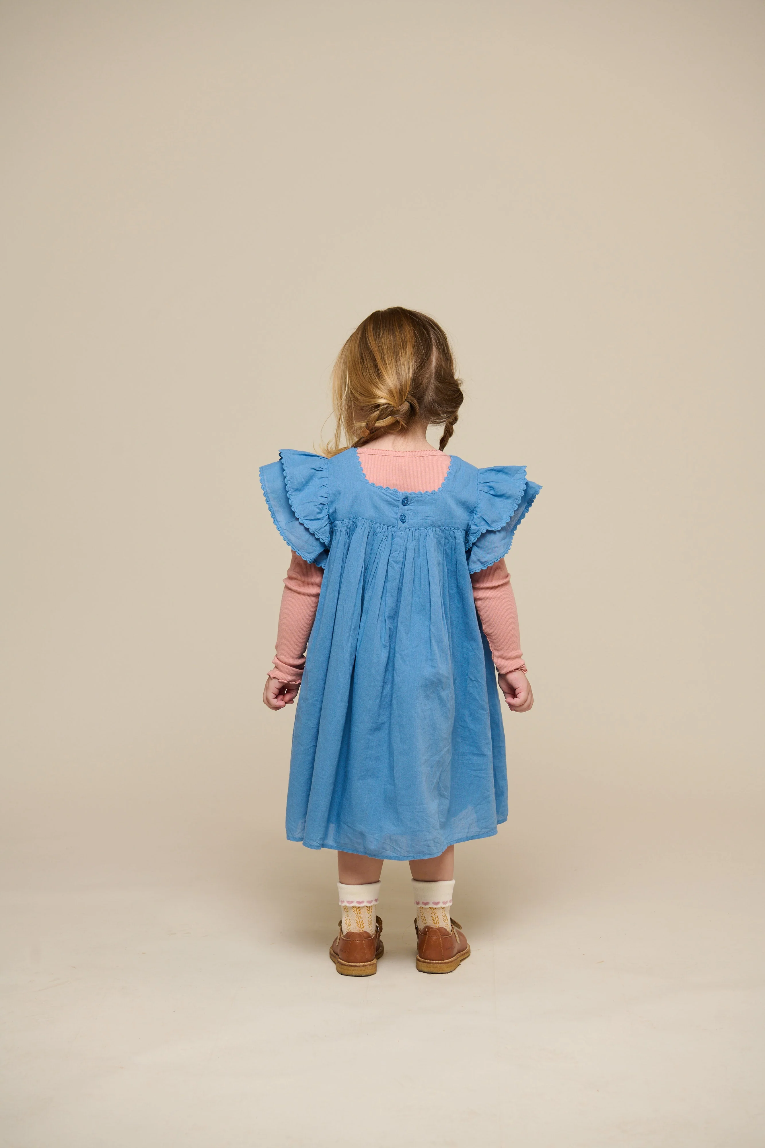 Baumwollkleid mit Zick Zack Rüsche - Kids - Dusty Blue | 101036 Alma - Image 5
