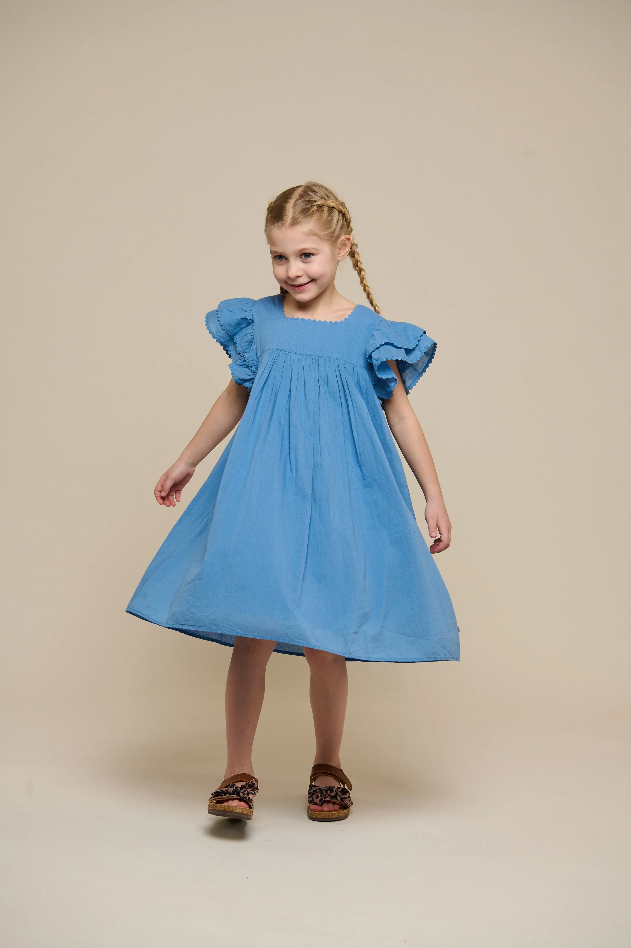 Baumwollkleid mit Zick Zack Rüsche - Tween - Dusty Blue | 101067 Alma - Image 6