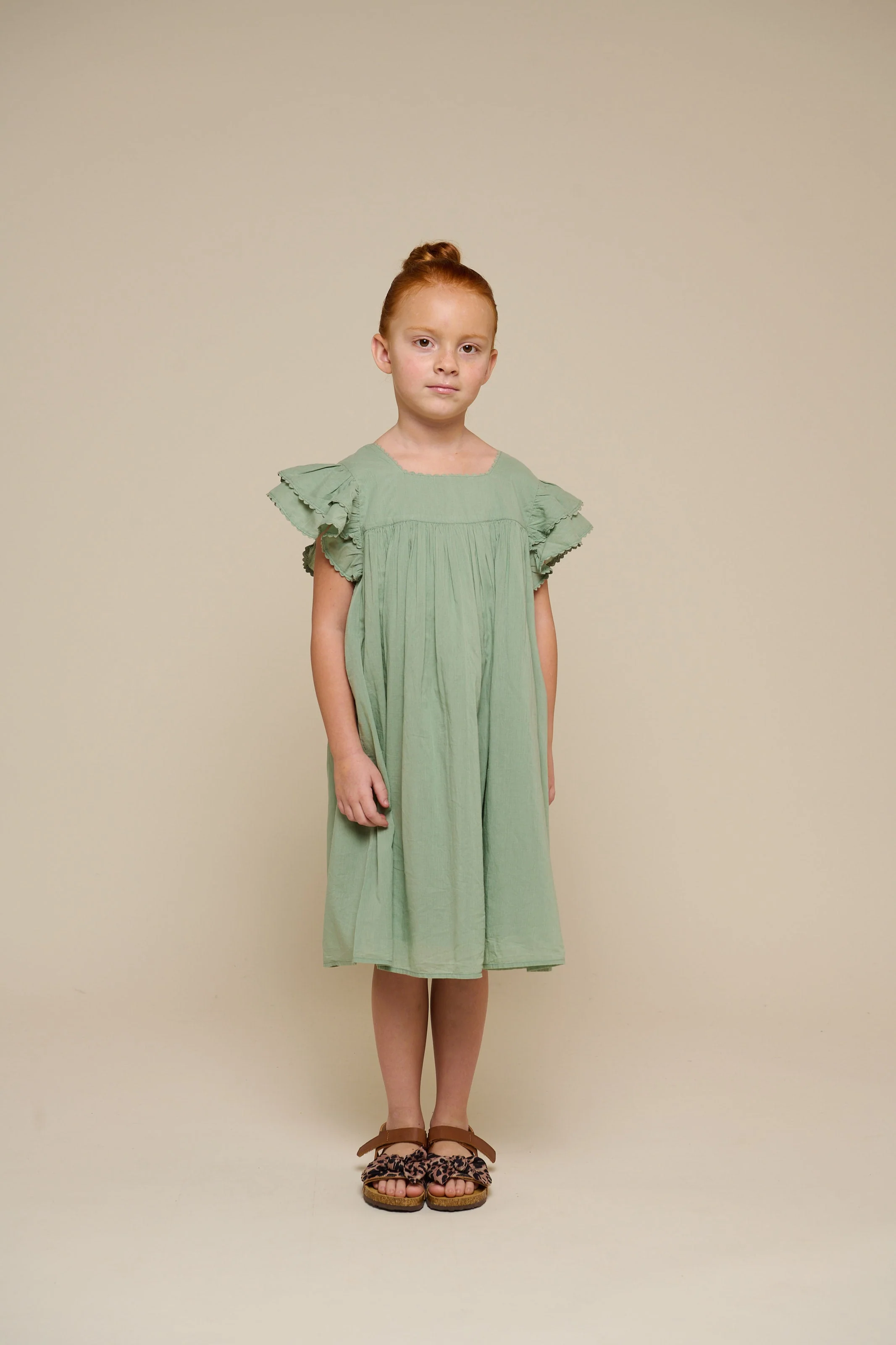 Baumwollkleid mit Zick Zack Rüsche - Tween - Dusty Green | 101066 Alma - Image 2