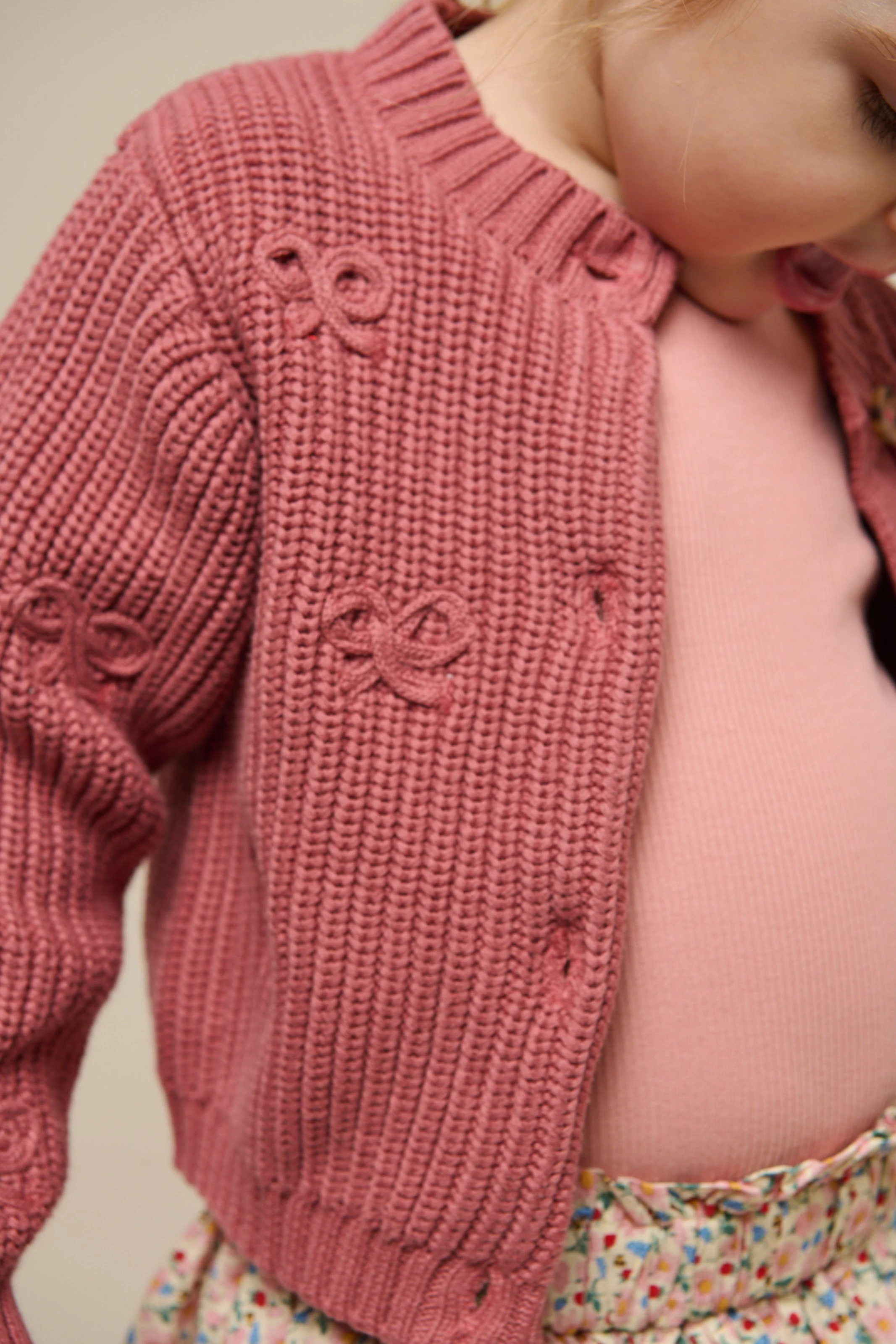 Baumwollstrickjacke mit Schleifen - Kids - Old Rose | 100792 Freya - Image 4