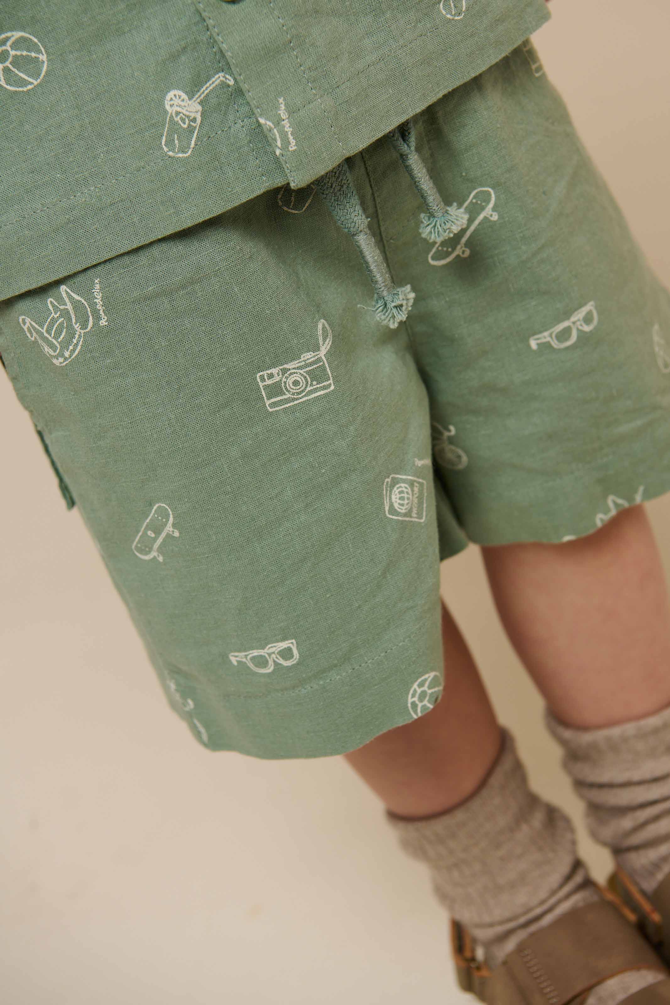 Bedruckte Leinenmix-Shorts - Kids - Dusty Green | 101169 William - Image 7