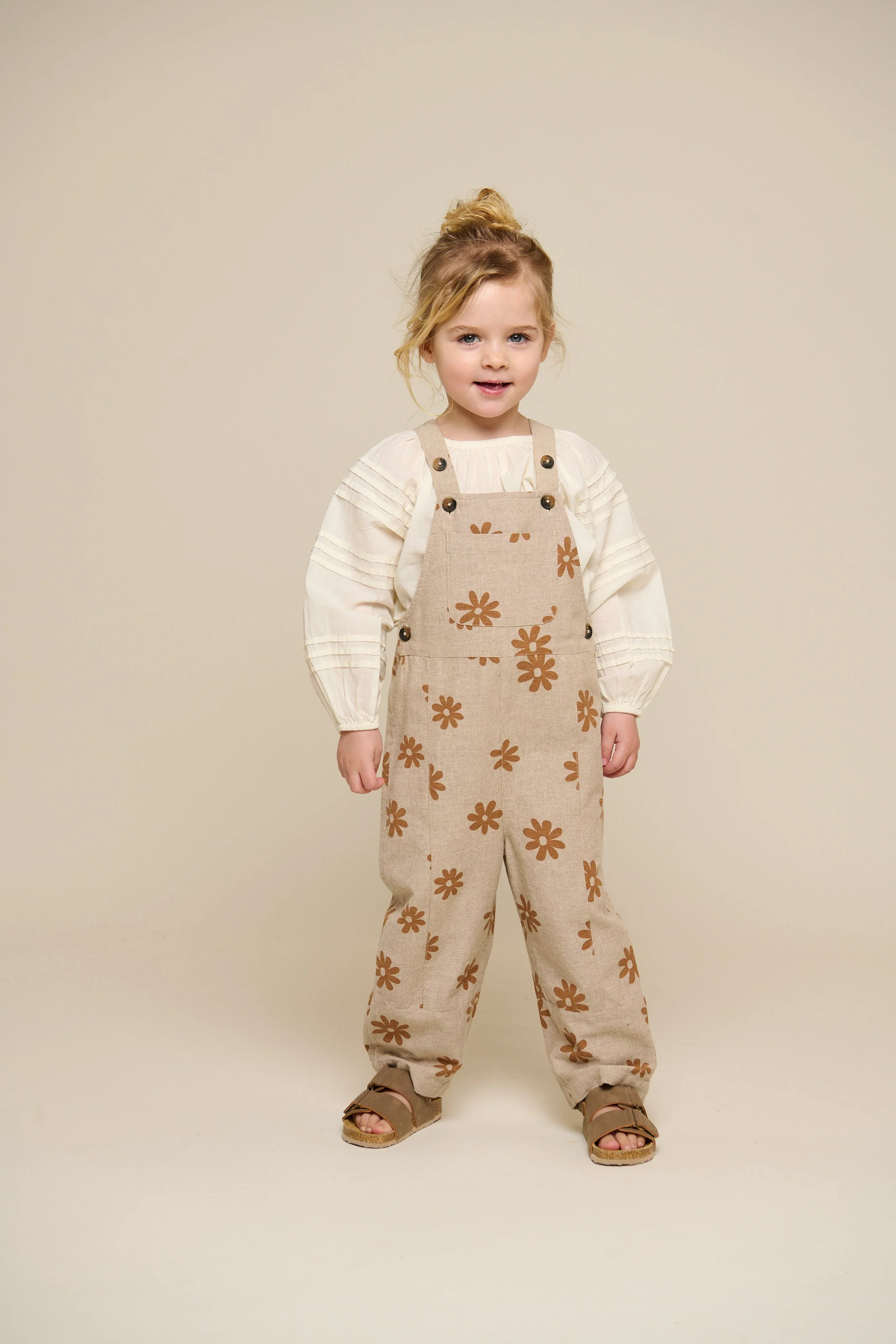 Bedruckter Baumwolloverall - Kids - Sand | 101210 Molly - Image 6