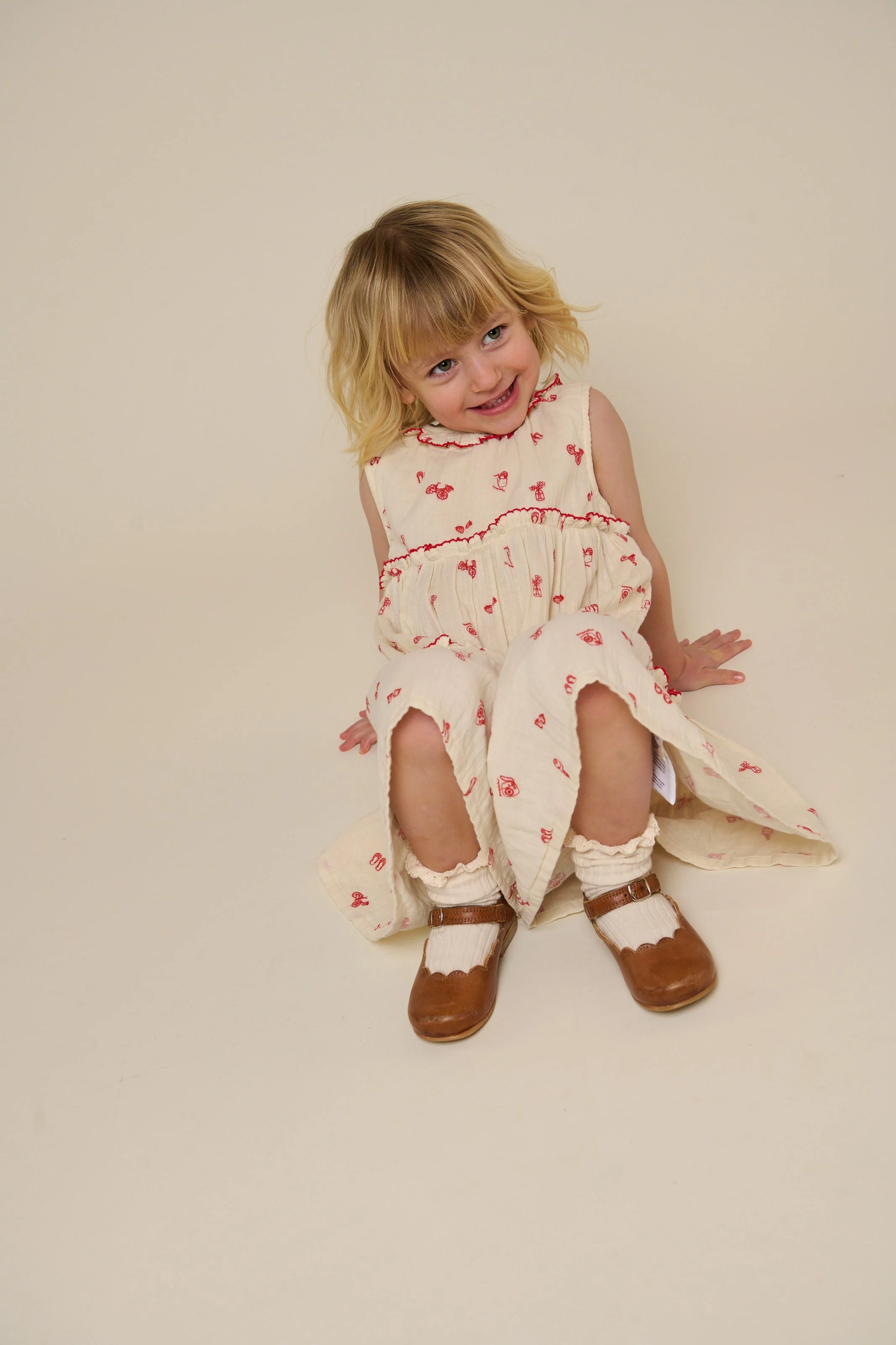Bedrucktes Gaze-Kleid mit Kragen - Kids - Offwhite/Cherry Red | 100975 Fiona - Image 6
