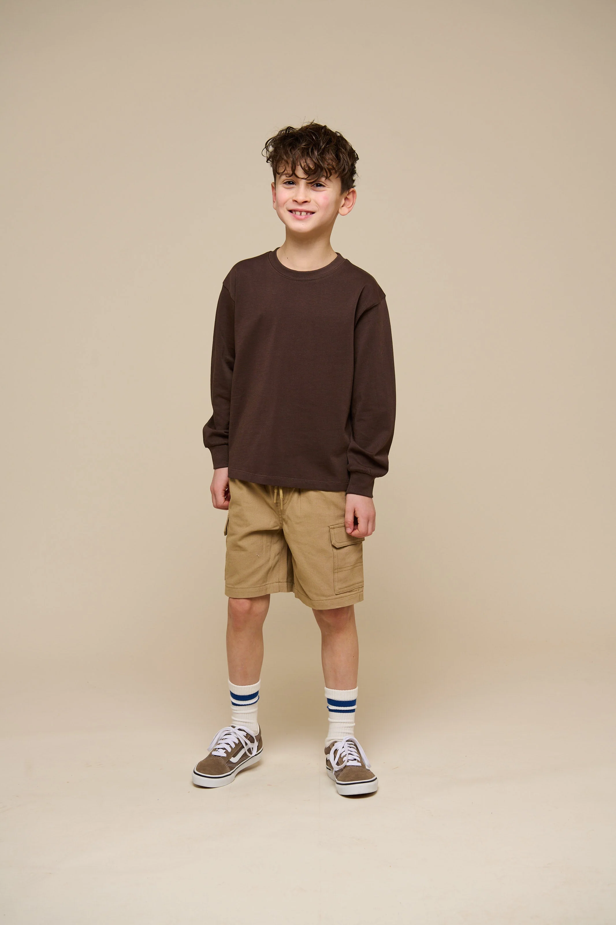 Übergroßes Heavyweight Langarm-T-Shirt - Tween - Chocolate | 100852 August - Image 5