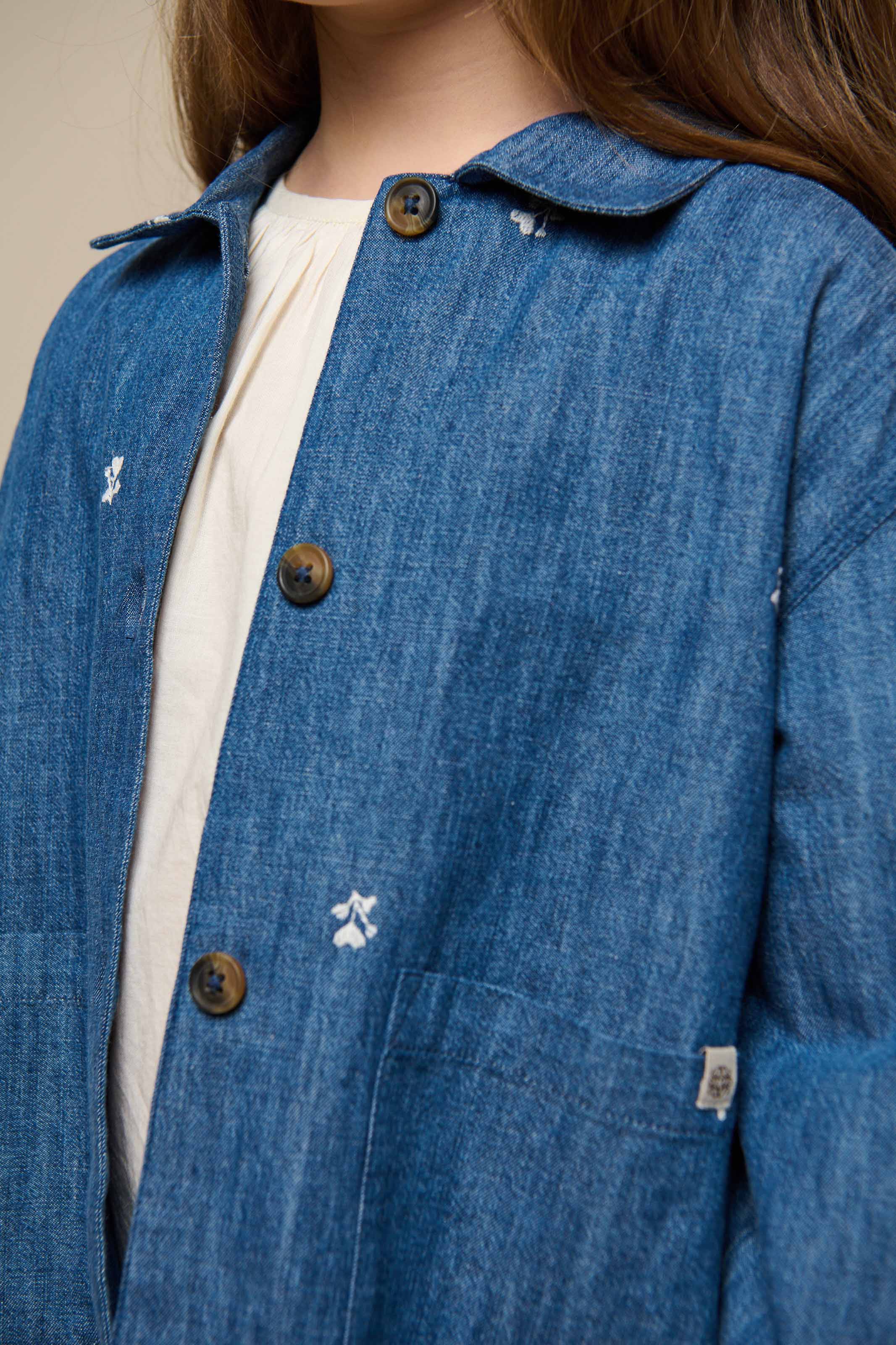 Bestickte Leichte Denim-Hemdenjacke - Tween - Blue Denim | 101082 Isabella - Image 4