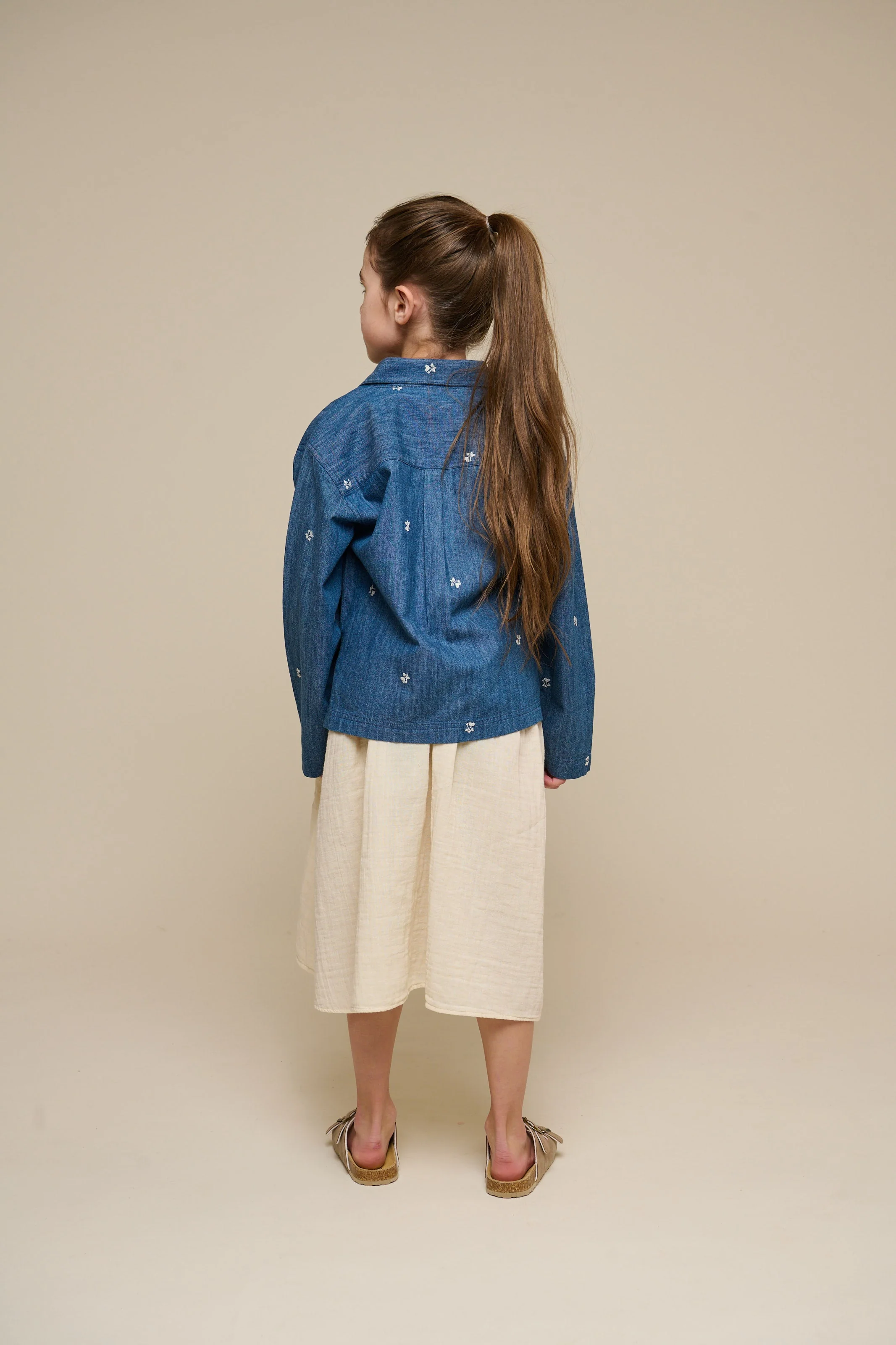 Bestickte Leichte Denim-Hemdenjacke - Tween - Blue Denim | 101082 Isabella - Image 5