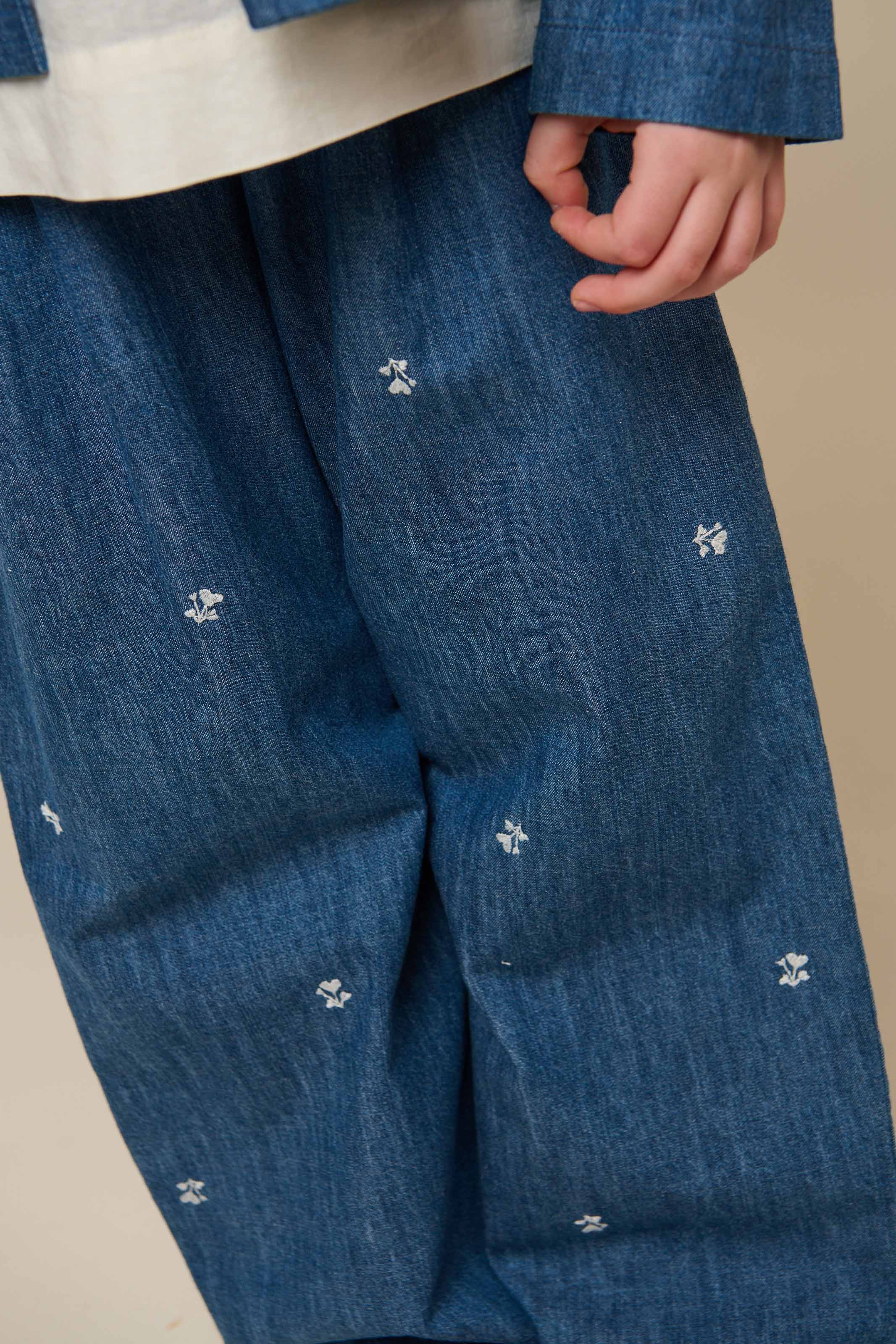 Bestickte Leichte Denim-Hose - Tween - Blue Denim | 101081 Isabella - Image 4