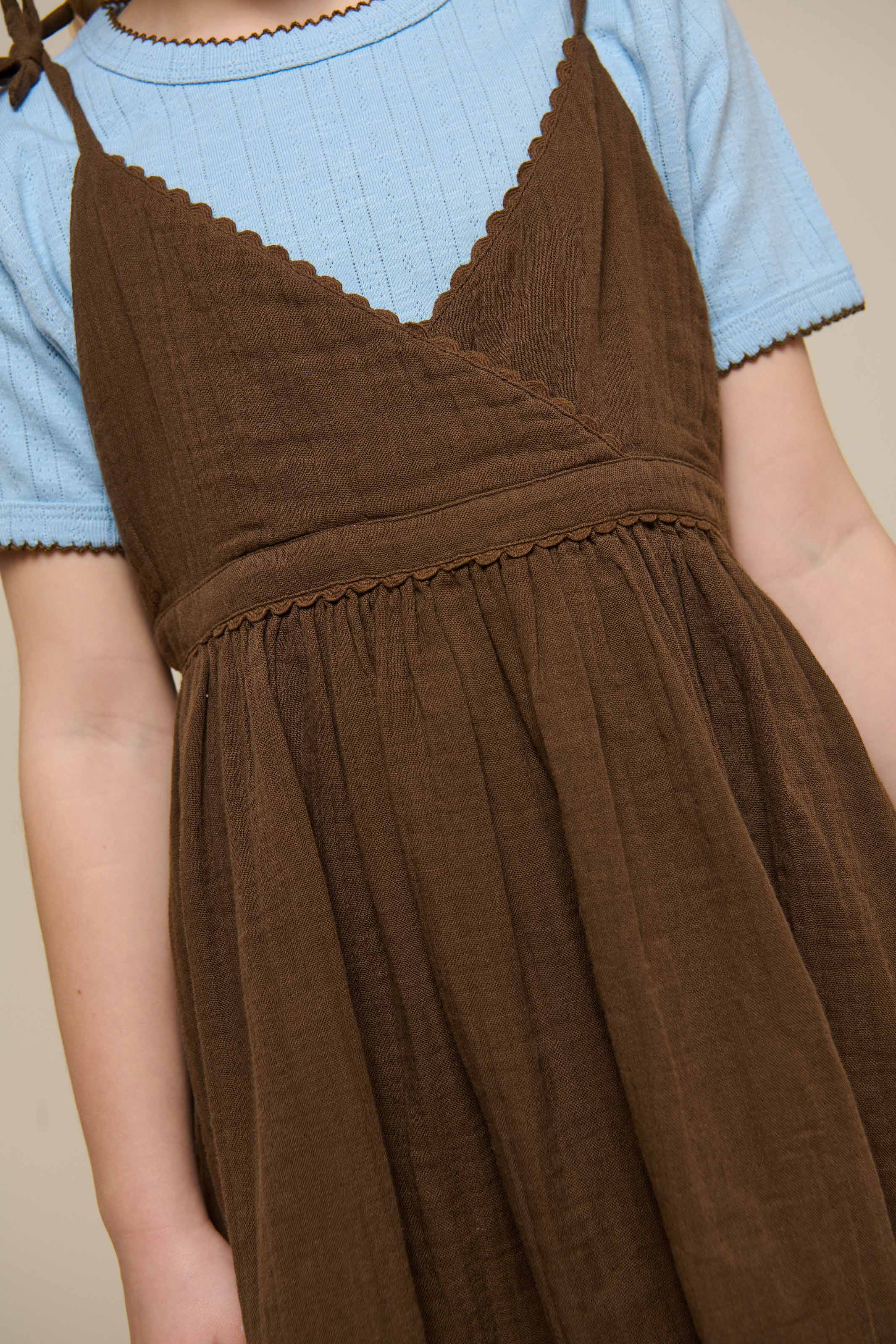 Gaze-Trägerkleid - Tween - Dark Brown | 100910 Jasmine - Image 4