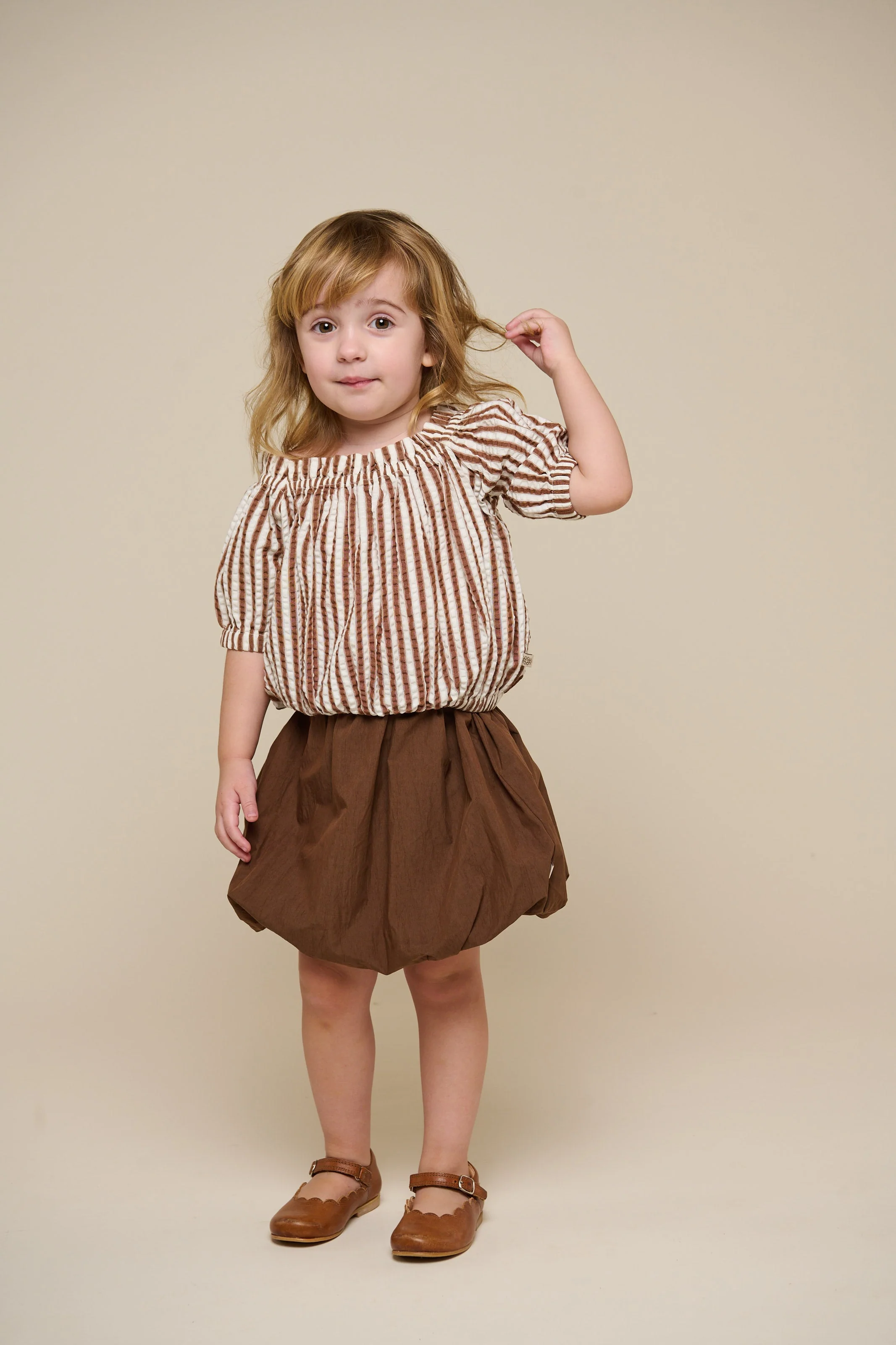 Gestreifte Seersucker-Top - Kids - Brown | 101191 Nadia - Image 2