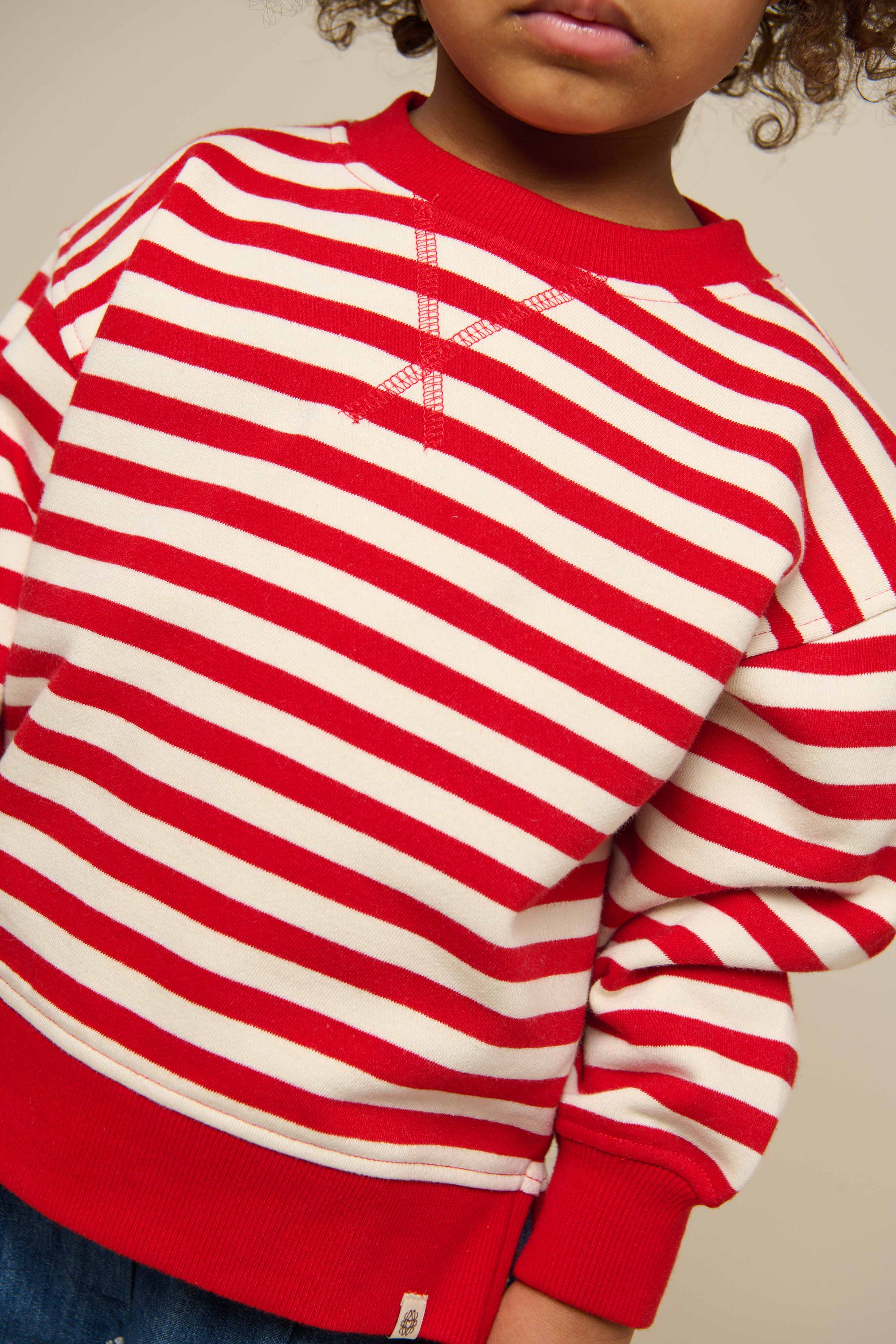 Gestreiftes Crewneck Sweatshirt - Kids - Cherry Red Stripe | 101342 Daniella - Image 5