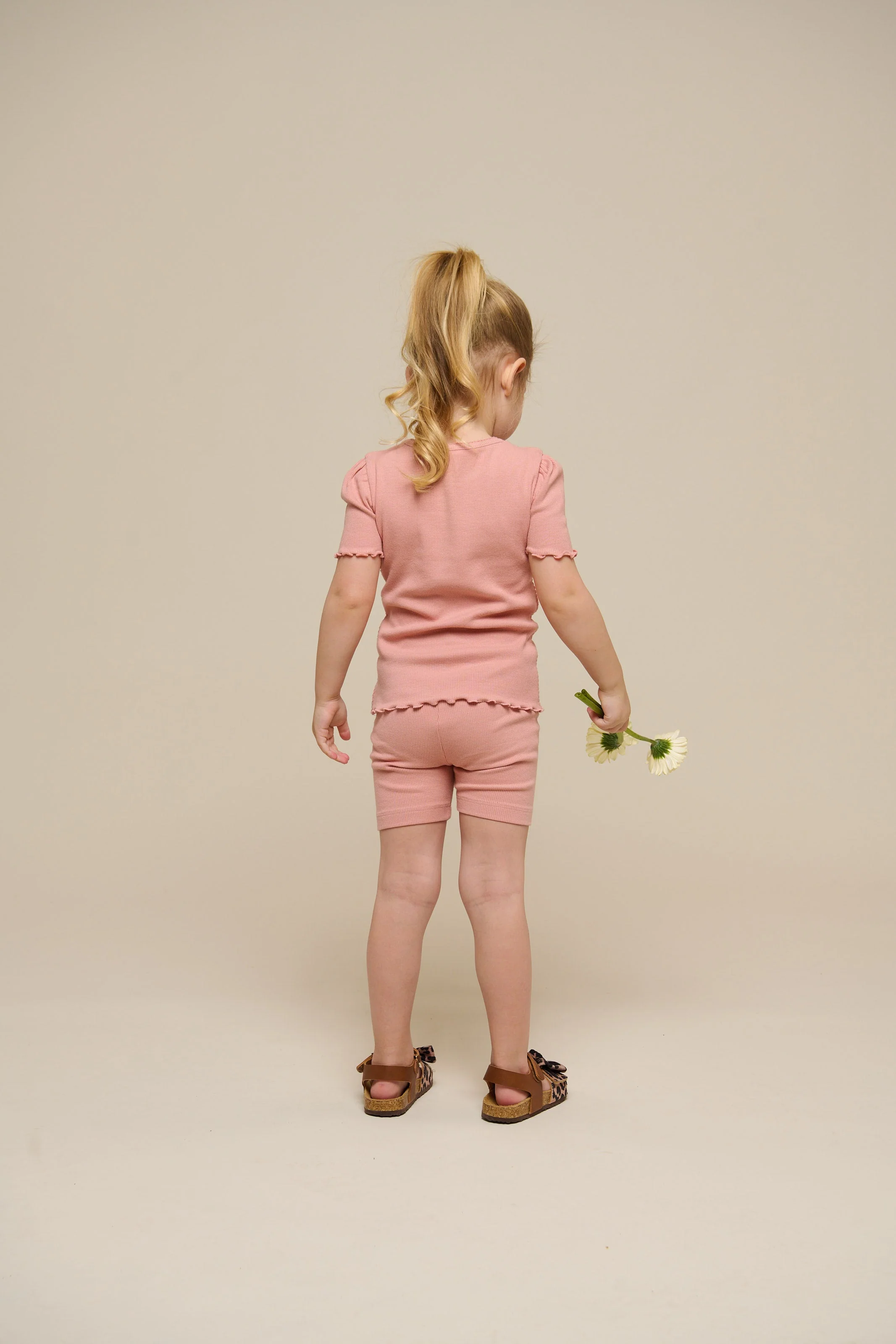 Kurze Shorts aus Modalripp - Kids - Rose Tan | 101314 Lottie - Image 4