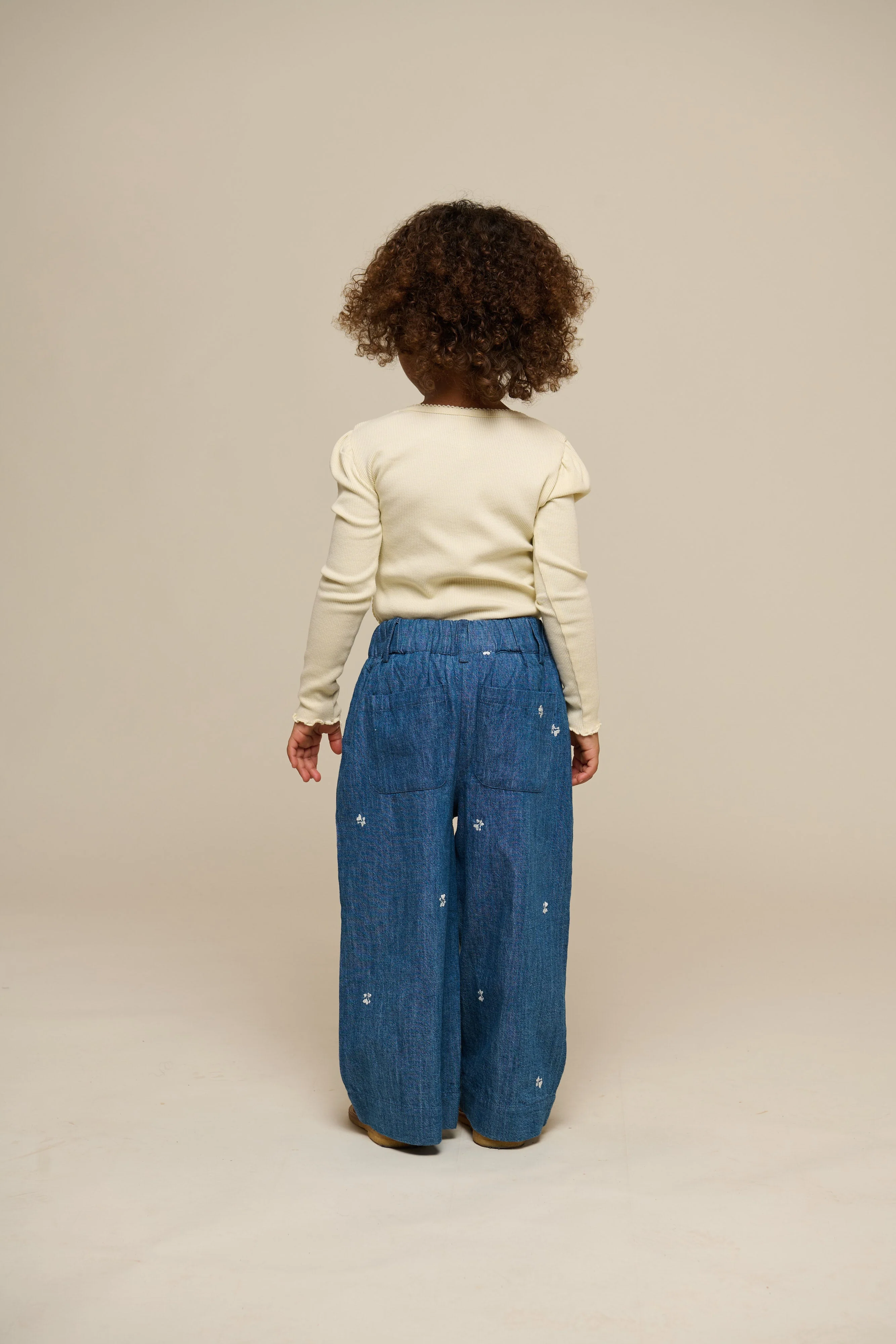Langärmeliges T-Shirt aus Modalripp - Kids - OffWhite | 101312 Lottie - Image 4