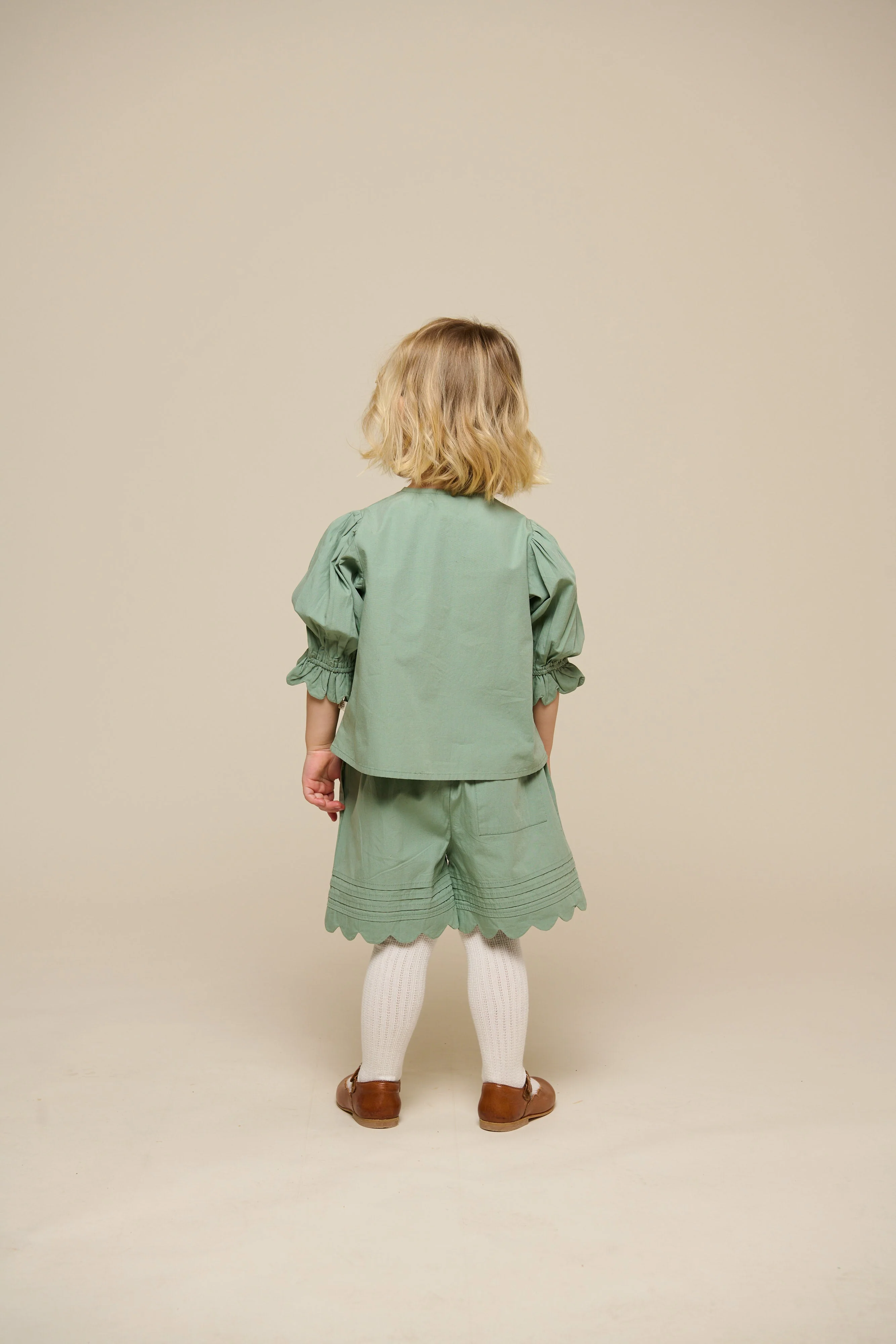Popelinebluse mit Muschelkante - Kids - Dusty Green | 101047 Joy - Image 7