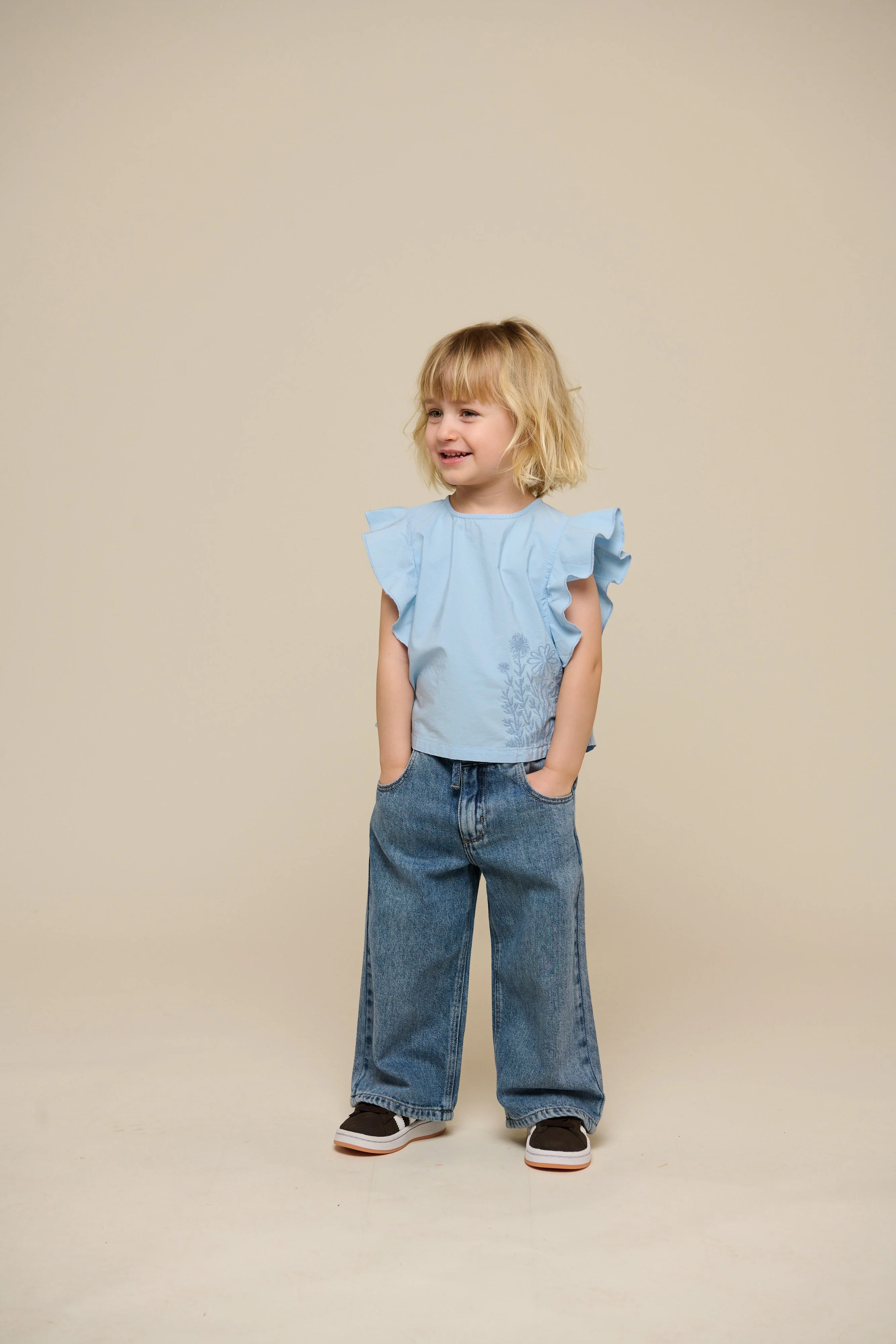 Popelinebluse mit Stickerei - Kids - Powder Blue | 101042 Barbara - Image 2