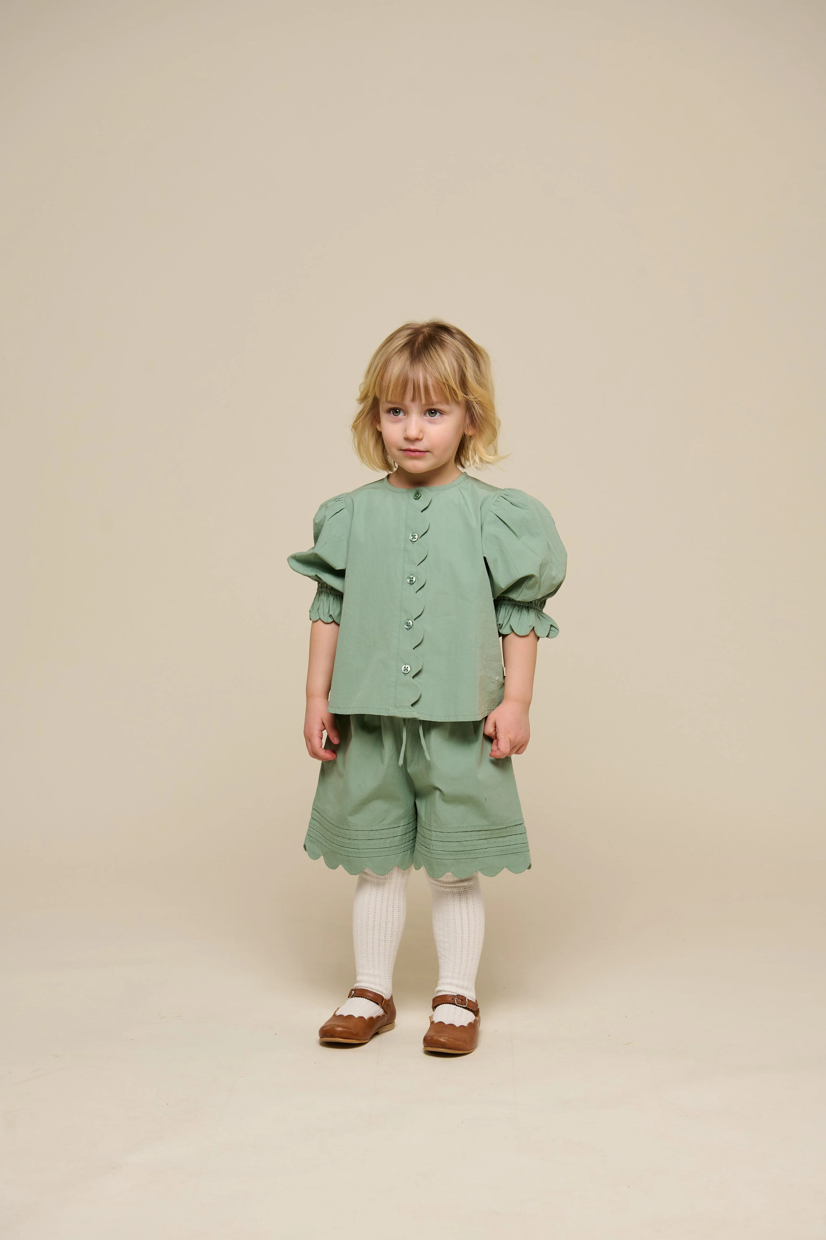 Popelineshorts mit Muschelkante - Kids - Dusty Green | 101045 Joy - Image 6