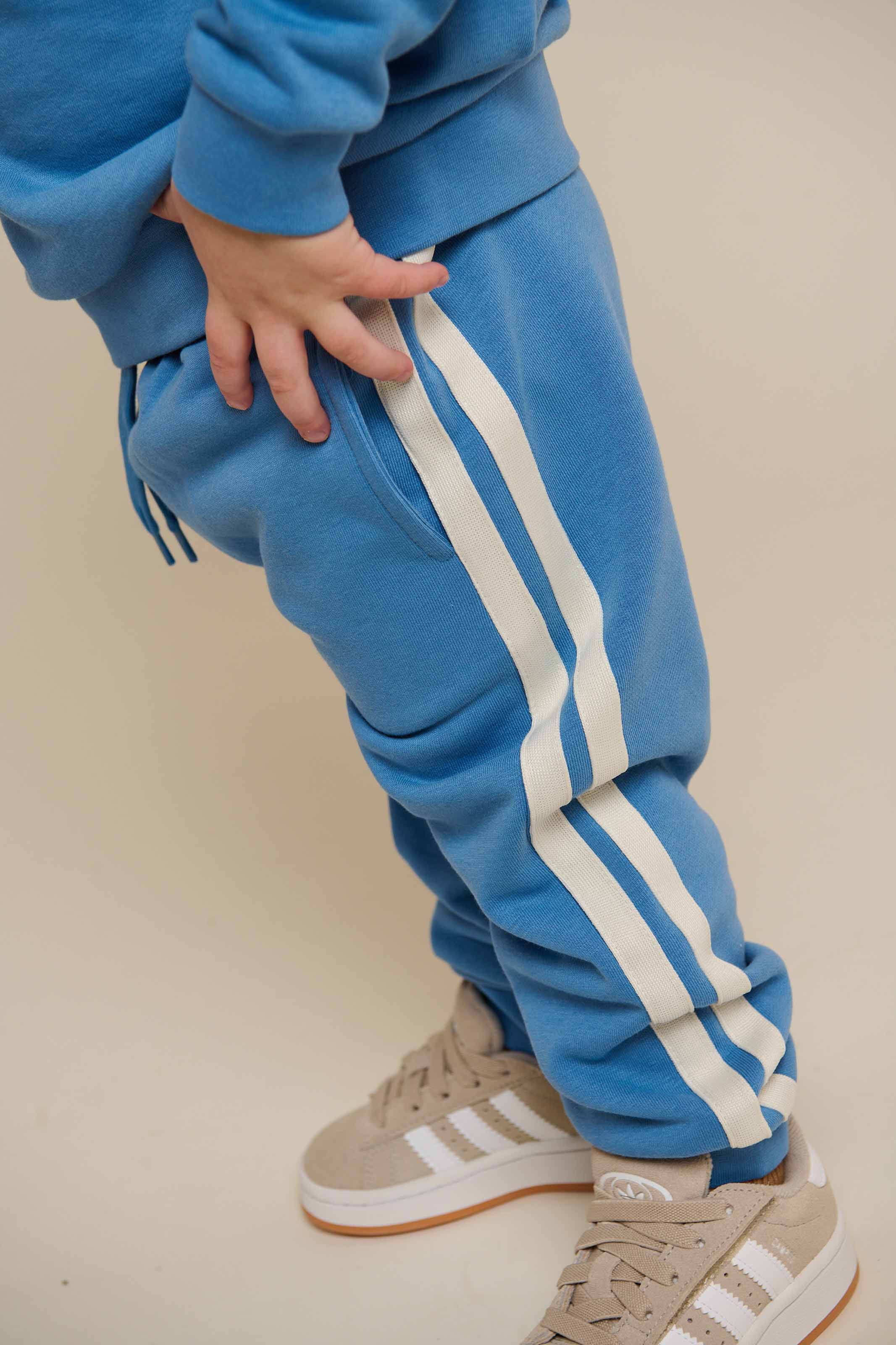 Sweatpants mit Tape - Kids - Dusty Blue | 101257 Carter - Image 4