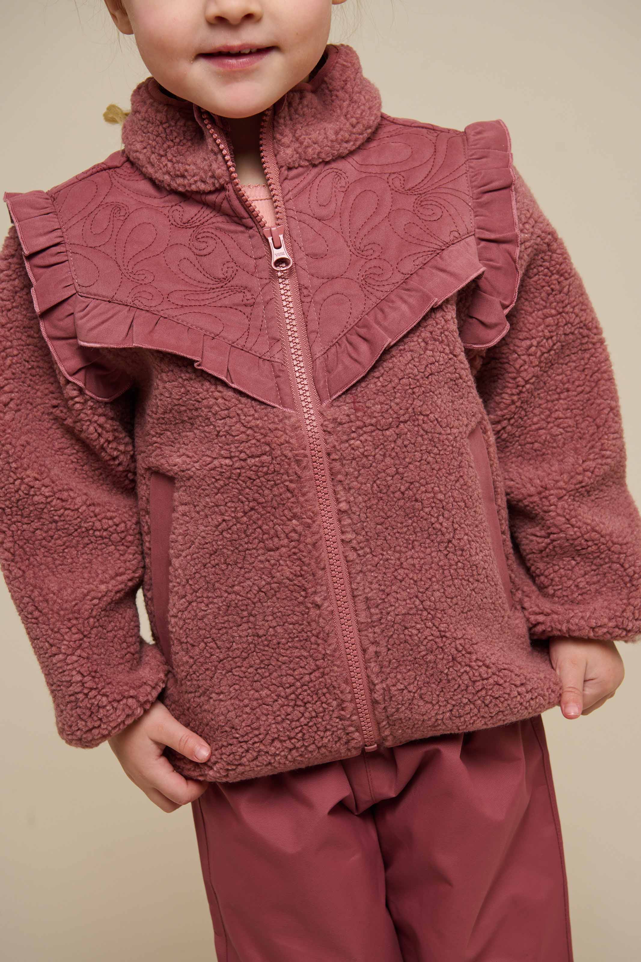 Teddyjacke mit Reißverschluss und Rüschen - Kids - Old Rose | 100636 Madison - Image 6