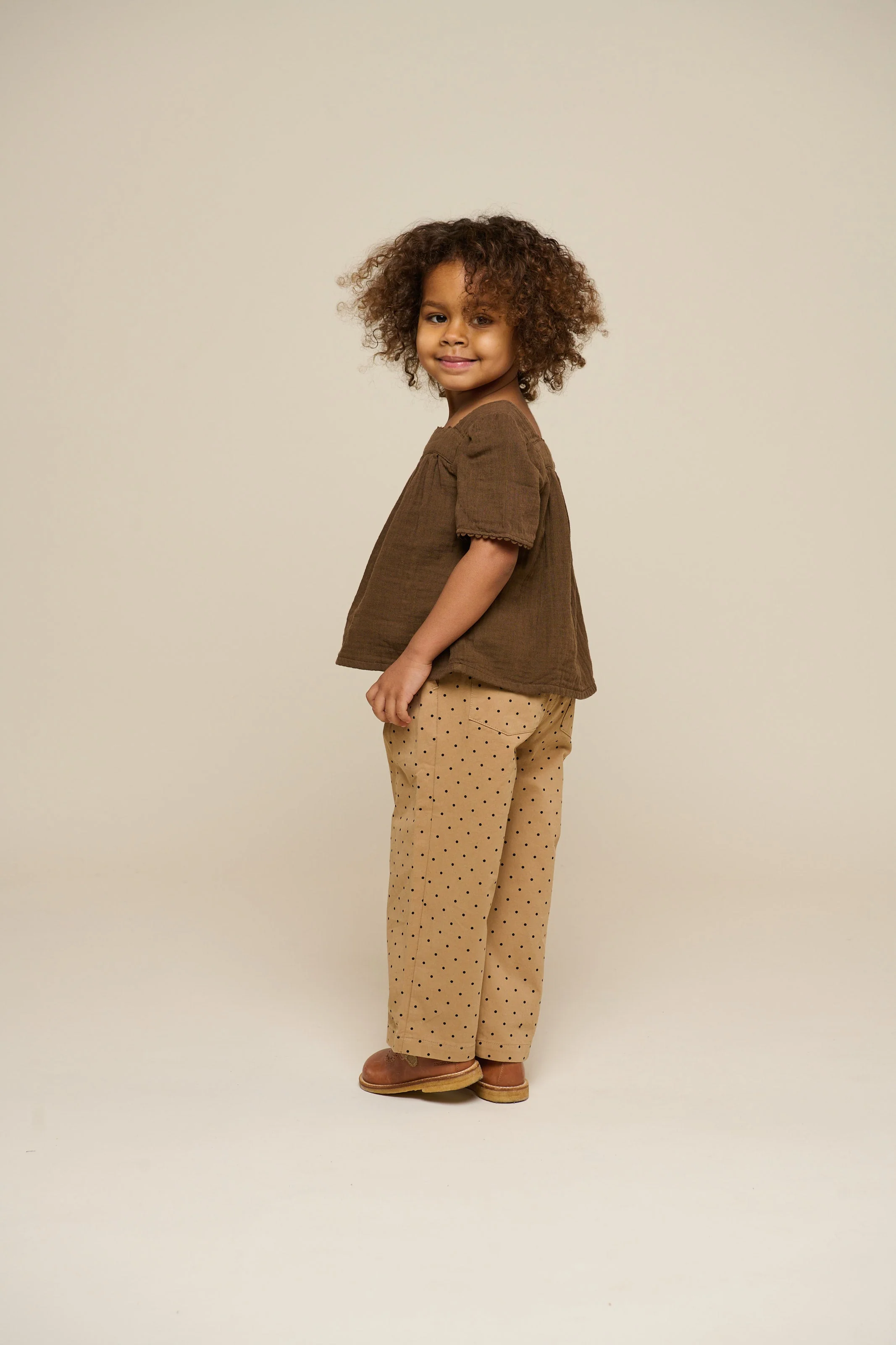 Twill-Hose mit Punkten - Kids - Beige | 100614 Iris - Image 5