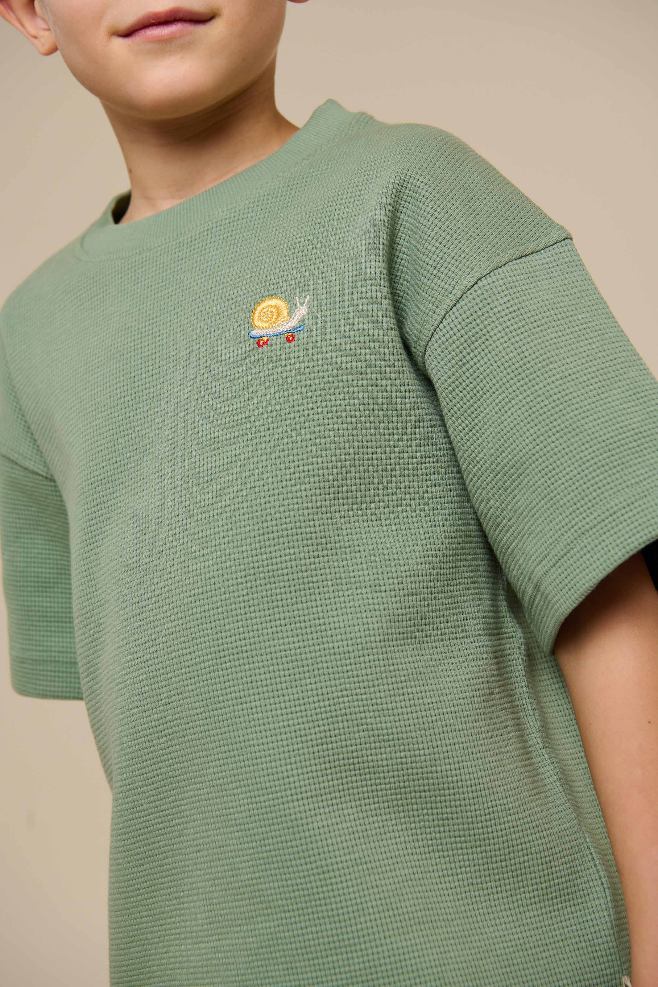 Waffel T-Shirt - Tween - Dusty Green | 101156 Evan - Image 4